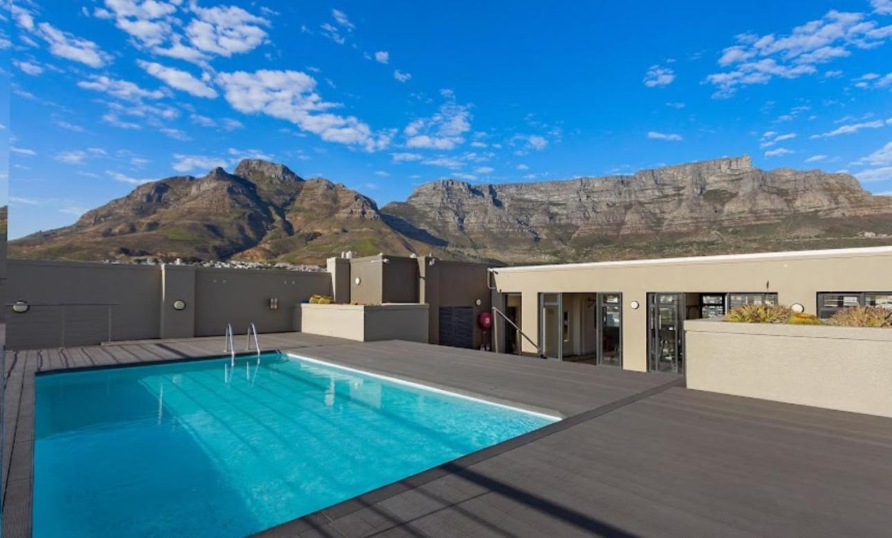 One Bedroom In The Heart Of * Cape Town